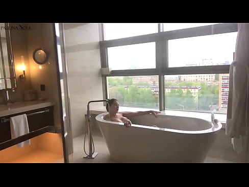 ❤️ Ogromna bejba strastno drka svojo pičko v kopalnici ❌ Fucking video na sl.com-fullporner.ru ❤